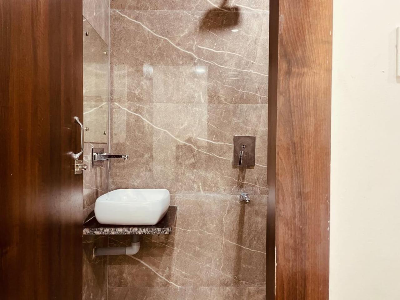 The Divine Ganga Haridwar By Wooibhotels Haridwar